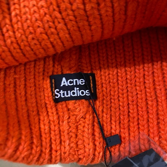 Acne Studios Orange Mini Face Patch Logo Knit Beanie - Picture 3 of 6